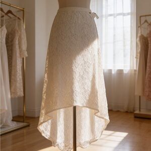 Element Cream Lace High-Low Skirt Size L